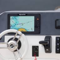 Element 7 HV - 7" екран, ехолот CHIRP, 3D HyperVision, Wi-Fi, GPS, датчик на транець HV-100+ - Element 7 HV - 7" екран, ехолот CHIRP, 3D HyperVision, Wi-Fi, GPS, датчик на транець HV-100+