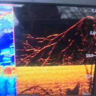 Element 7 HV - 7" екран, ехолот CHIRP, 3D HyperVision, Wi-Fi, GPS, датчик на транець HV-100+ - Element 7 HV - 7" екран, ехолот CHIRP, 3D HyperVision, Wi-Fi, GPS, датчик на транець HV-100+