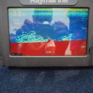 Element 7 HV - 7" екран, ехолот CHIRP, 3D HyperVision, Wi-Fi, GPS, датчик на транець HV-100+ - Element 7 HV - 7" екран, ехолот CHIRP, 3D HyperVision, Wi-Fi, GPS, датчик на транець HV-100+